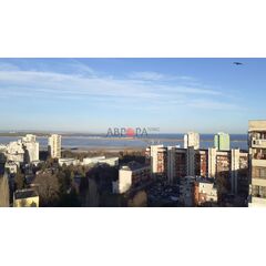 Квартира 3-комнатная 2+1 у моря в Бургасе площадь 57м² 14 этаж