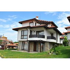 Квартира 2-комнатная 1+1 у моря в Несебре (Кошарица) площадь 70м² 3 этаж