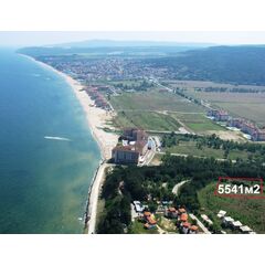 Земля у моря в Бяле участок в пределах города 554100м²