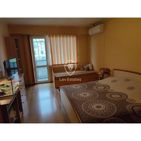 Квартира 3-комнатная 2+1 в Средец (Дебелт) площадь 102м² 1 этаж, изображение 4