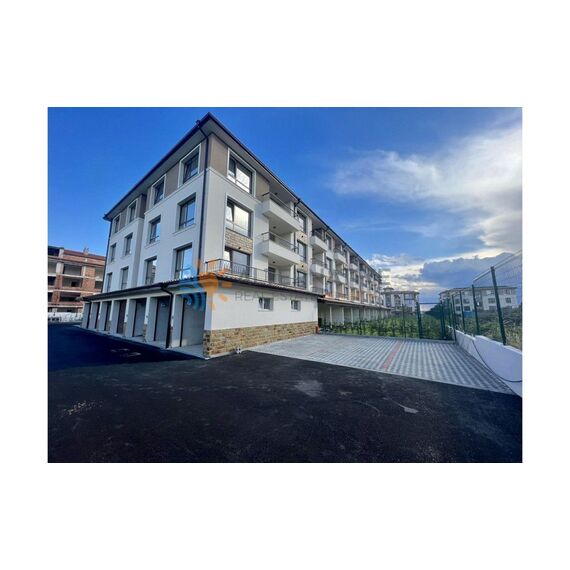 Квартира 2-комнатная 1+1 в Бургасе (Сарафово) площадь 65м² 4 этаж, изображение 2