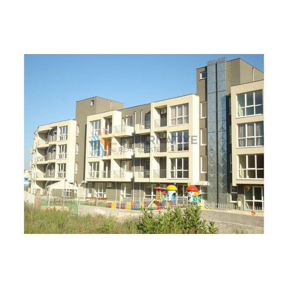 Квартира 2-комнатная 1+1 в Несебре (Святой Влас) площадь 55м², изображение 2