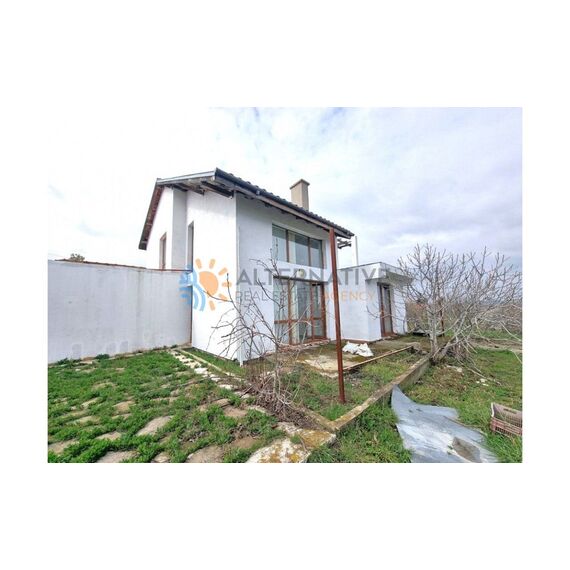 Квартира 3-комнатная 2+1 в Поморие (Александрово) площадь 130м², изображение 2