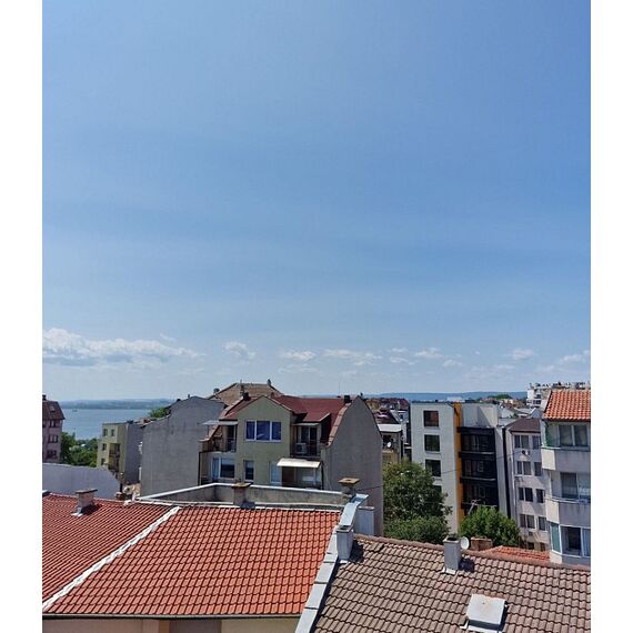 Квартира 3-комнатная 2+1 в Варне площадь 108м² 3 этаж