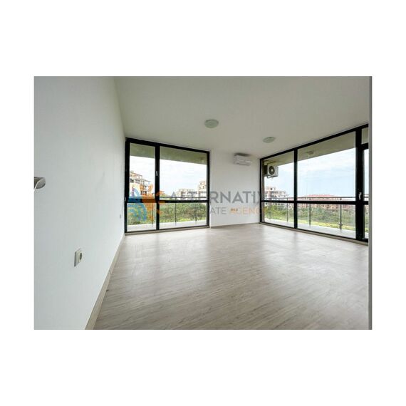 Квартира 3-комнатная 2+1 в Несебре (Святой Влас) площадь 100м² 2 этаж, изображение 2
