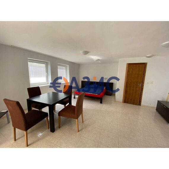 Квартира 1-комнатная в Несебре (Святой Влас) площадь 50м², изображение 3