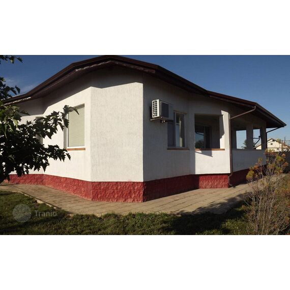 Дом в Долни-Чифлике (Юнец) площадь 138м² 1-этажный