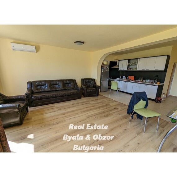 Дом в Бяле площадь 270м² 3-этажный, изображение 6