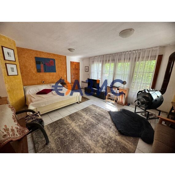 Дом в Несебре (Обзор) площадь 212м² 3-этажный, изображение 3