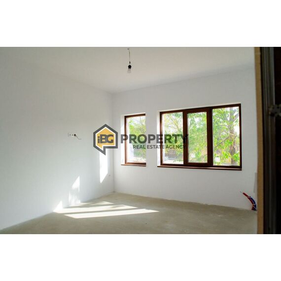 Дом у озера в Аврене (Здравец) площадь 190м² 2-этажный, изображение 8