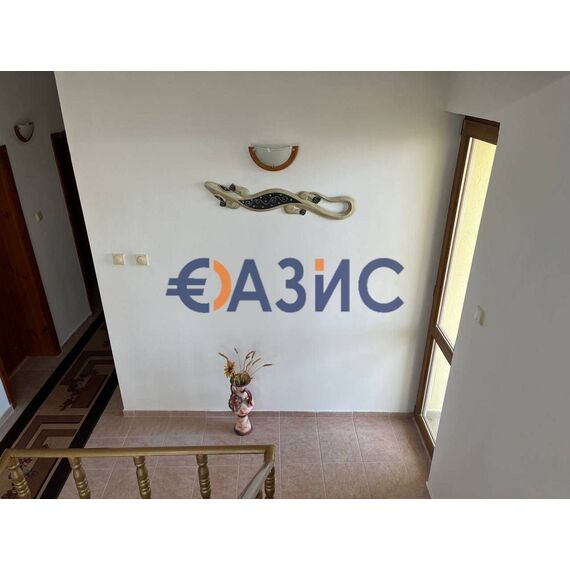 Дом в Несебре (Равда) площадь 240м² 3-этажный